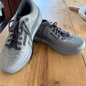 Brooks Charcoal Athletic Sneakers